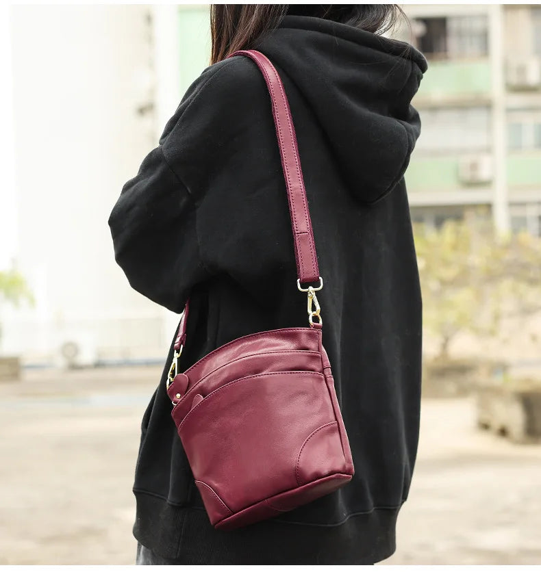 Genuine Leather Women Messenger Bags Cow Leather Crossbody Shoulder Bag Small Female Handbags Capacity Phone Bag for Girls