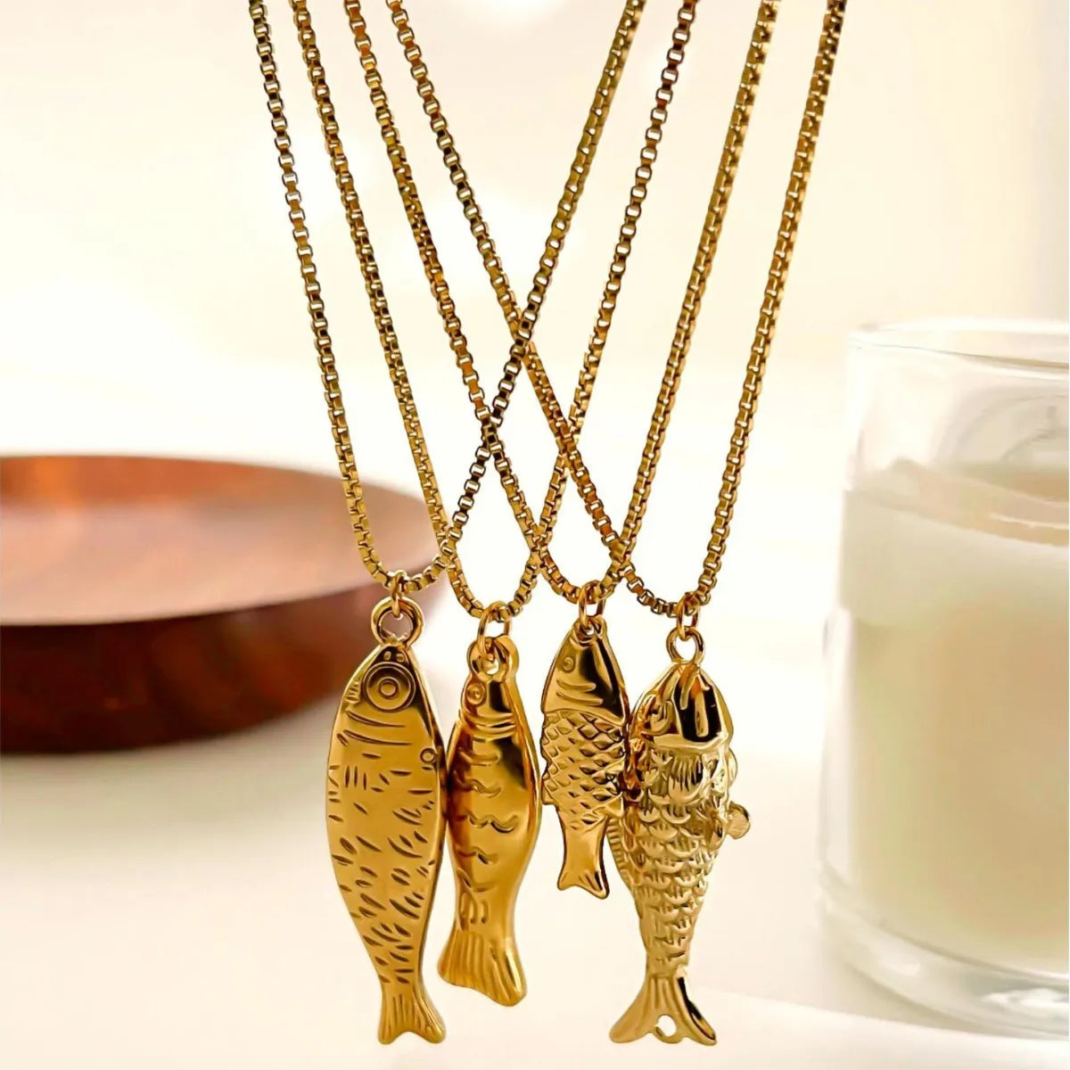 1/2pcs/Lot Cute Stainless Steel Gold Plated Small Fish Pendant Necklace for Women New Waterproof Beach Party Jewelry Summer Gift