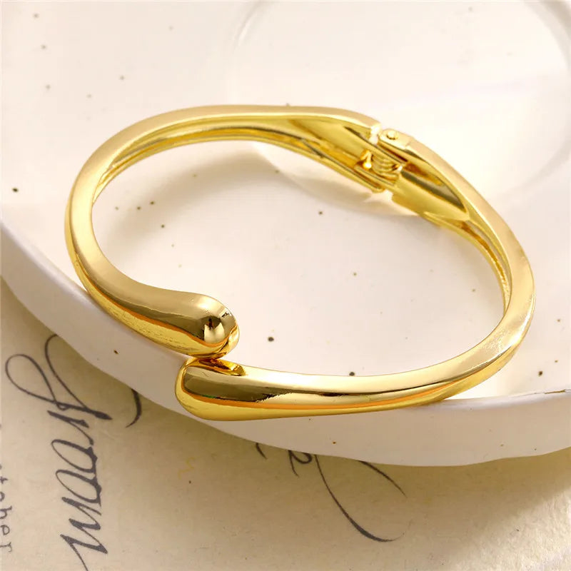 Wide Metal Bangle Ring for Women Gold and Silver Color Chunky Waterdrop Open Wrist Cuff Thick Irregular Twisted Bracelet Jewelry