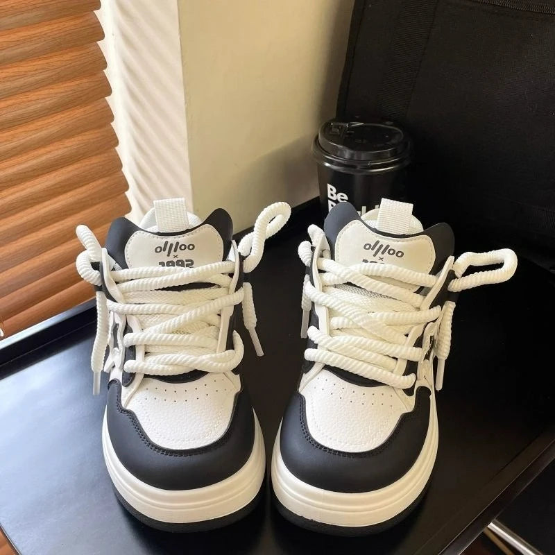 Women's Star Designer Platform Sneakers - High Quality Running Tennis Shoes