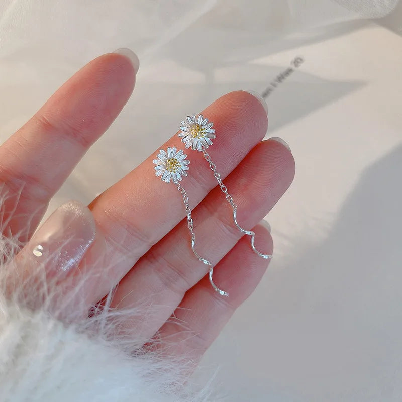 French Luxury Sweet Romantic Long Zircon Tassel Twisted Earrings for Women Temperament Wedding  Banquet Jewelry Gift