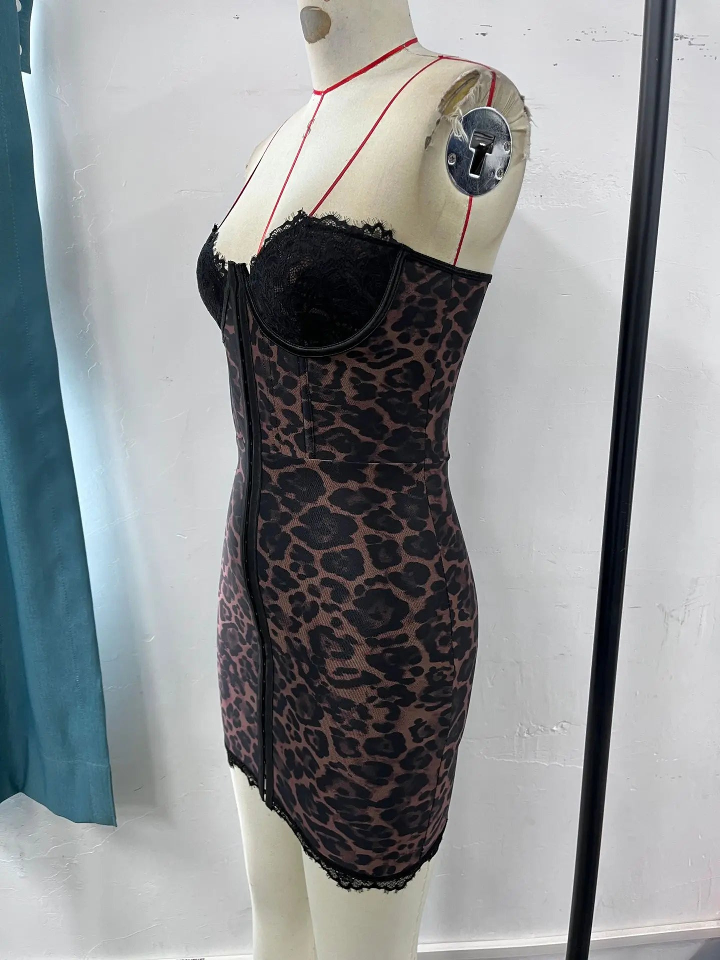 Lace Patchwork Leopard Print Fishbone Corset Mini Dress Women Sexy Strapless Backless Single Breasted Slim Party Clubwear Outfit