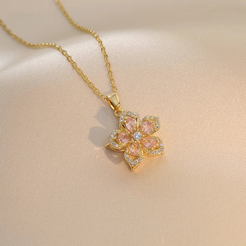 Shiny Zircon Romantic Flower Pendant Necklace For Women Gold Plated Rotatable Flowers Choker Girls Wedding Party Luxury Jewelry