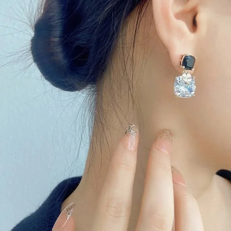 Luxury Brand Clover Exquisite Pendant Earrings, Trendy Women's Elegant Temperament Jewelry, Wedding Banquet Party Holiday Gifts