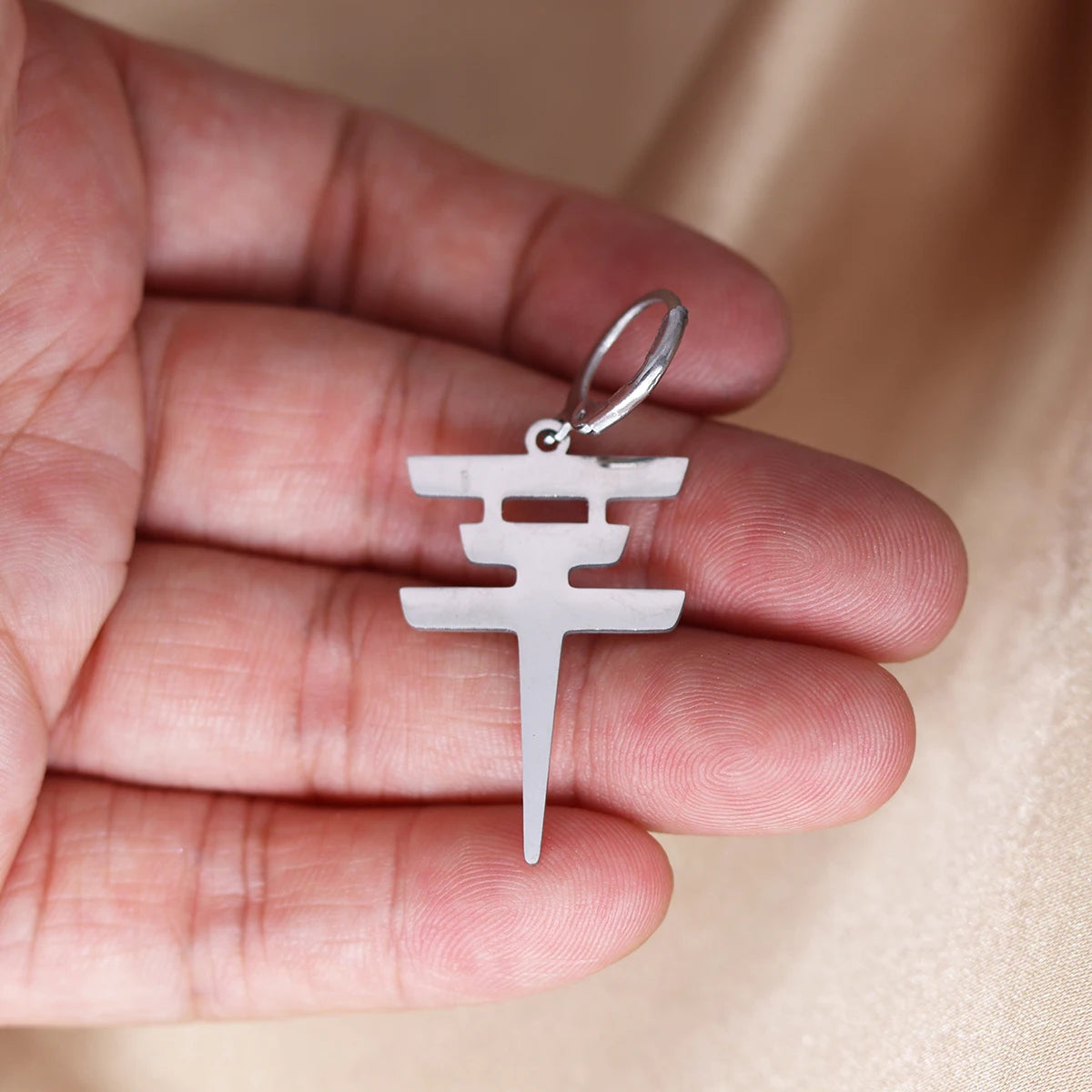 Kinitial Tokio Hotel Earrings Stainless Steel Tokio Hotel Pendant Logo Bill Kaulitz Logo Symbol Earring Wholesale