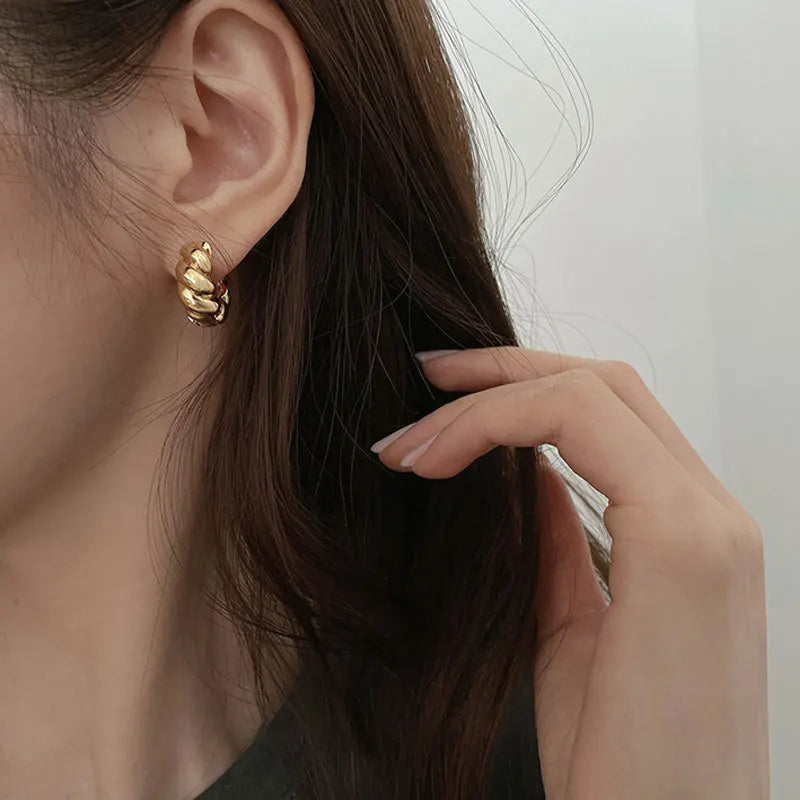 XIYANIKE Silver Color  2021 New Arrival INS Twist Gold Silver Stud Earrings Fashion Temperament Party Jewelry Accessories