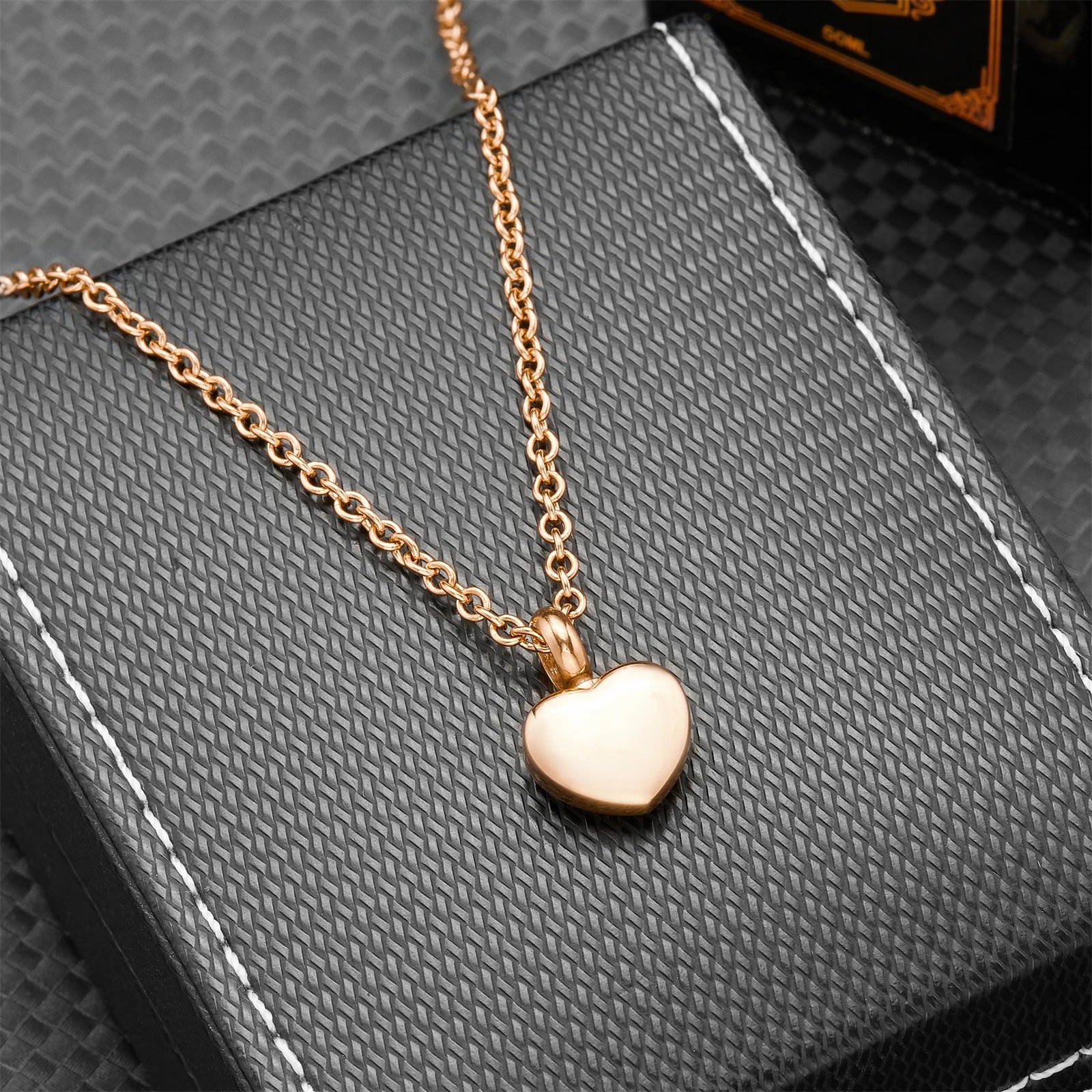 Delicate Heart Memorial Urn Pendant - Stainless Steel Cremation Jewelry for Human Ashes, Eternal Keepsake Necklace for Loved One