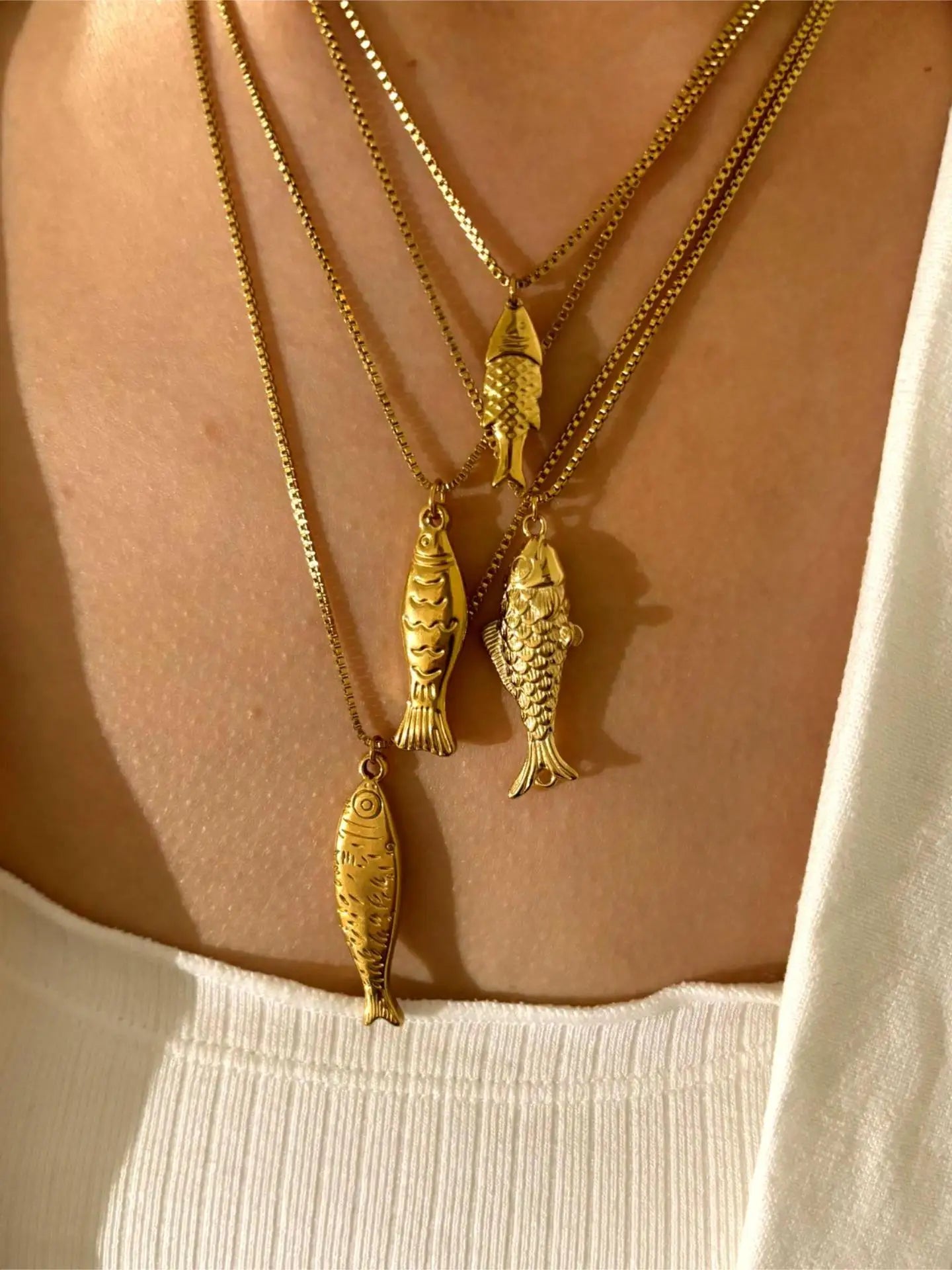 1/2pcs/Lot Cute Stainless Steel Gold Plated Small Fish Pendant Necklace for Women New Waterproof Beach Party Jewelry Summer Gift