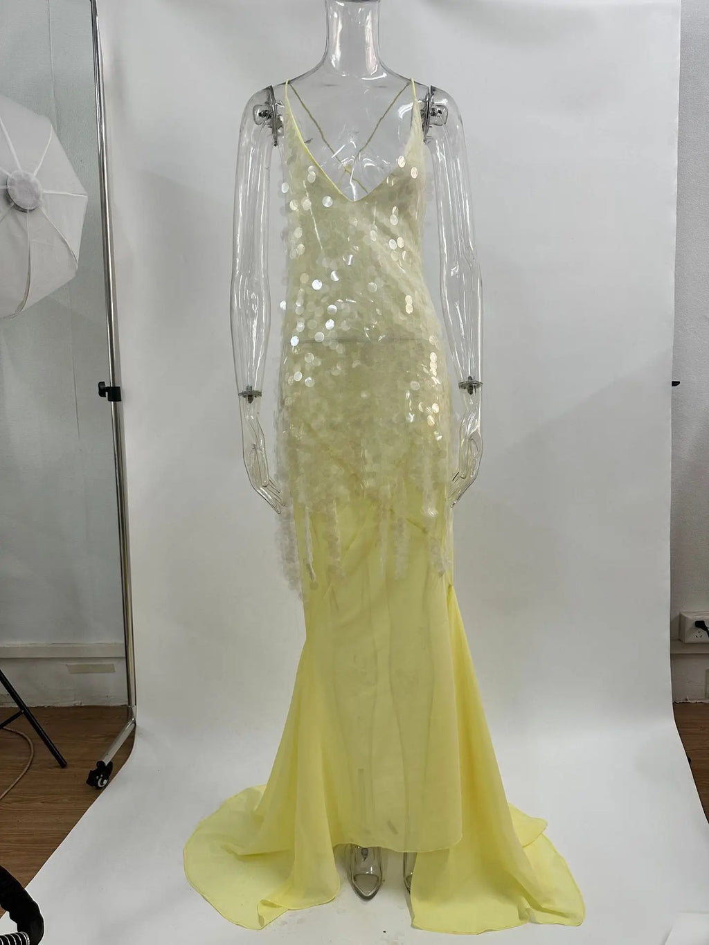 Yellow Sequins Maxi Beach Dress Women Sexy Backless Slim Party Fishtail Dresses Summer Mesh Patchwork Sheer Holiday Dress 2024