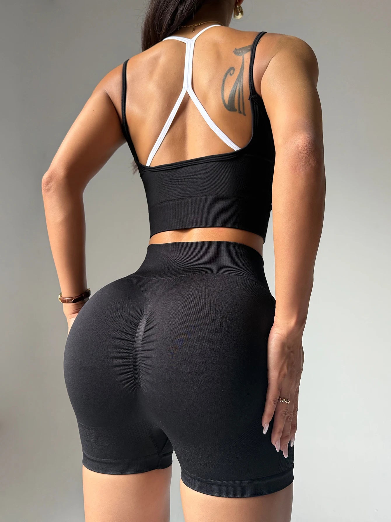 Seamless Sports Set Women's 2PCS Yoga Suit Fitness Bra with Cycling Shorts Gym Elastic Workout Outfit Activewear