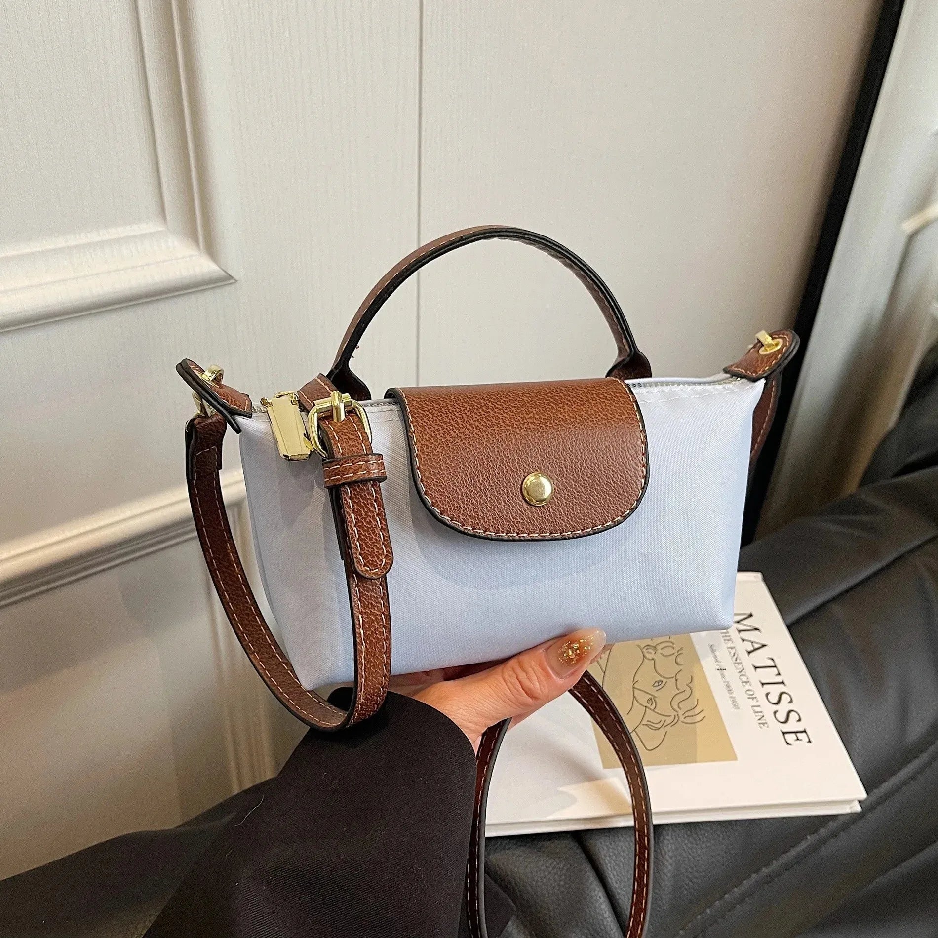 Retro Fashion Nylon Dumpling Bag Women's Crossbody Handbag Soft Polyester Lining Zipper Closure Shoulder Bag Handbag