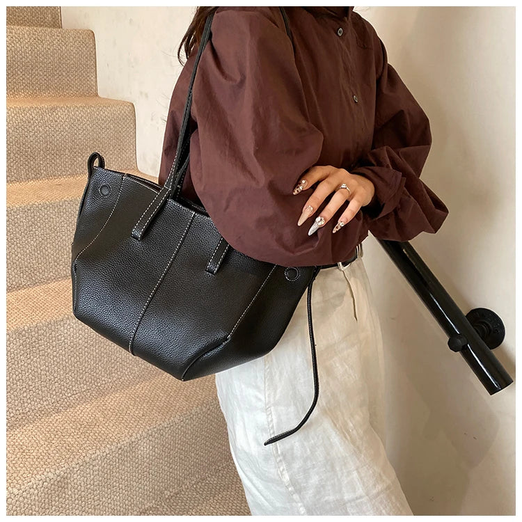 High Quality PU Tote Bags Fashion Solid Hasp Simple Versatile Sense of Luxury Shoulder and Handbags for Women 2024 New Style