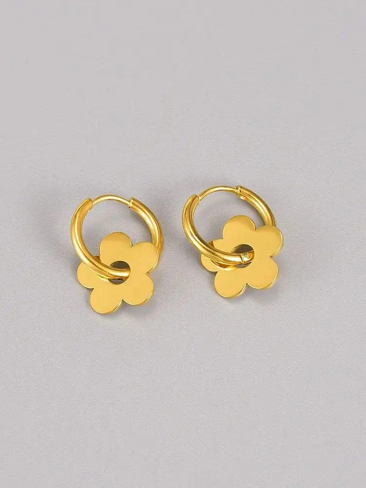 E114 European and American style Christmas cute flower earrings, stainless steel plated with 18K real gold, popular earring manu
