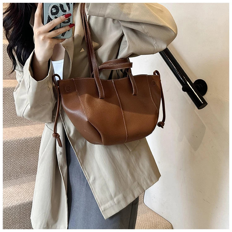 High Quality PU Tote Bags Fashion Solid Hasp Simple Versatile Sense of Luxury Shoulder and Handbags for Women 2024 New Style