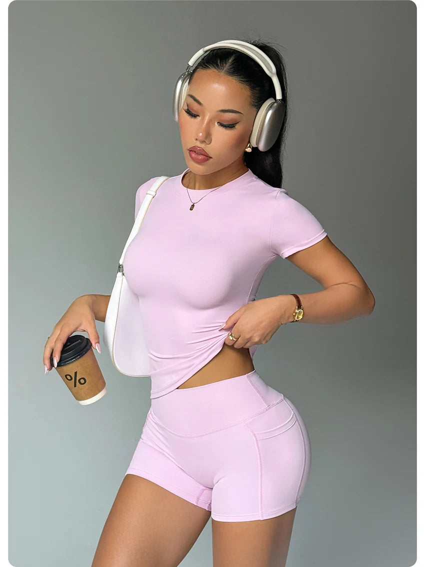 Seamless Yoga Set Women Workout Clothes Short Sleeve Crop Top Pocket Slim Gym Shorts 2 Piece Sports Suit Active Wear