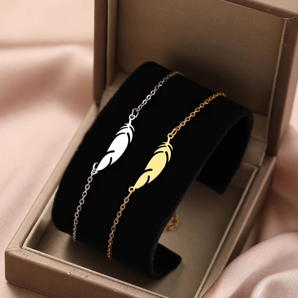 Stainless Steel Bracelets Classic Simple Feather Design Pendant Chains Fashion Charms Bracelet For Women Jewelry Party Male Gift