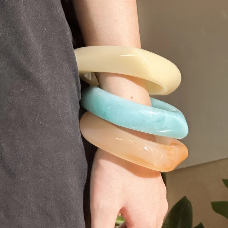 New Trend Acrylic Irregular Geometric Exaggerated Chunky Bangles for Women Resin Colorful Statement Charm Bracelet Jewelry Gifts