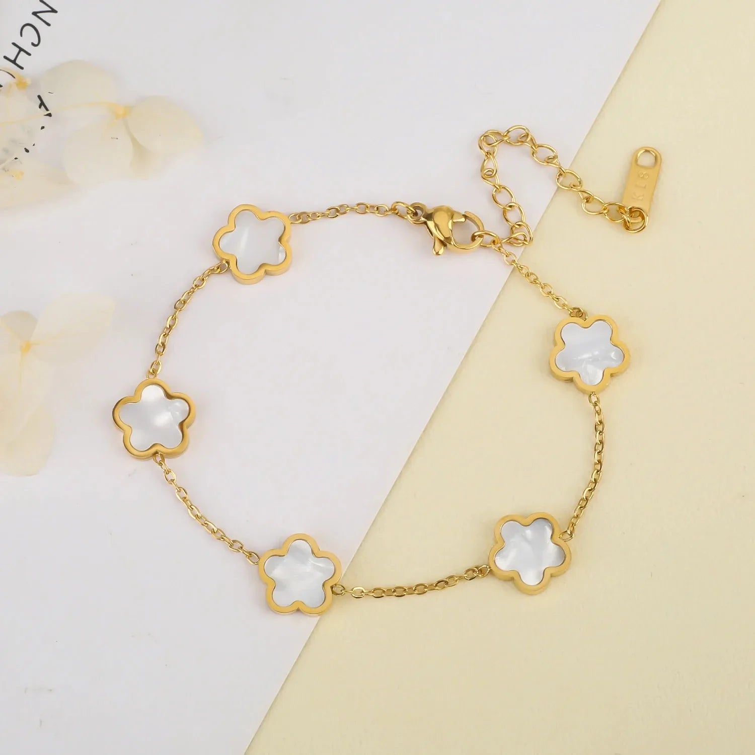 Hot Sale Stainless Steel Plum Blossom Gold Plated Bracelet High Quality Five Leaf Flower Jewelry Simple For Woman Gift Clover