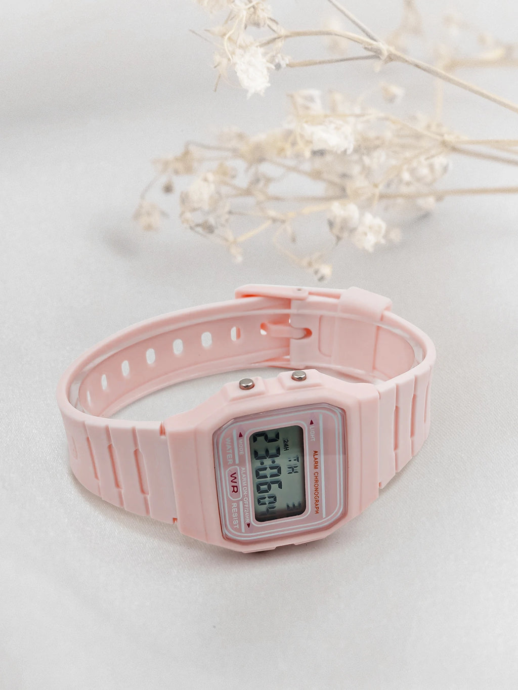 Hot Selling Women LED Digital Electronic Watch Multifunctional Outdoor Simple Leisure Men and Women Sports Watch Reloj