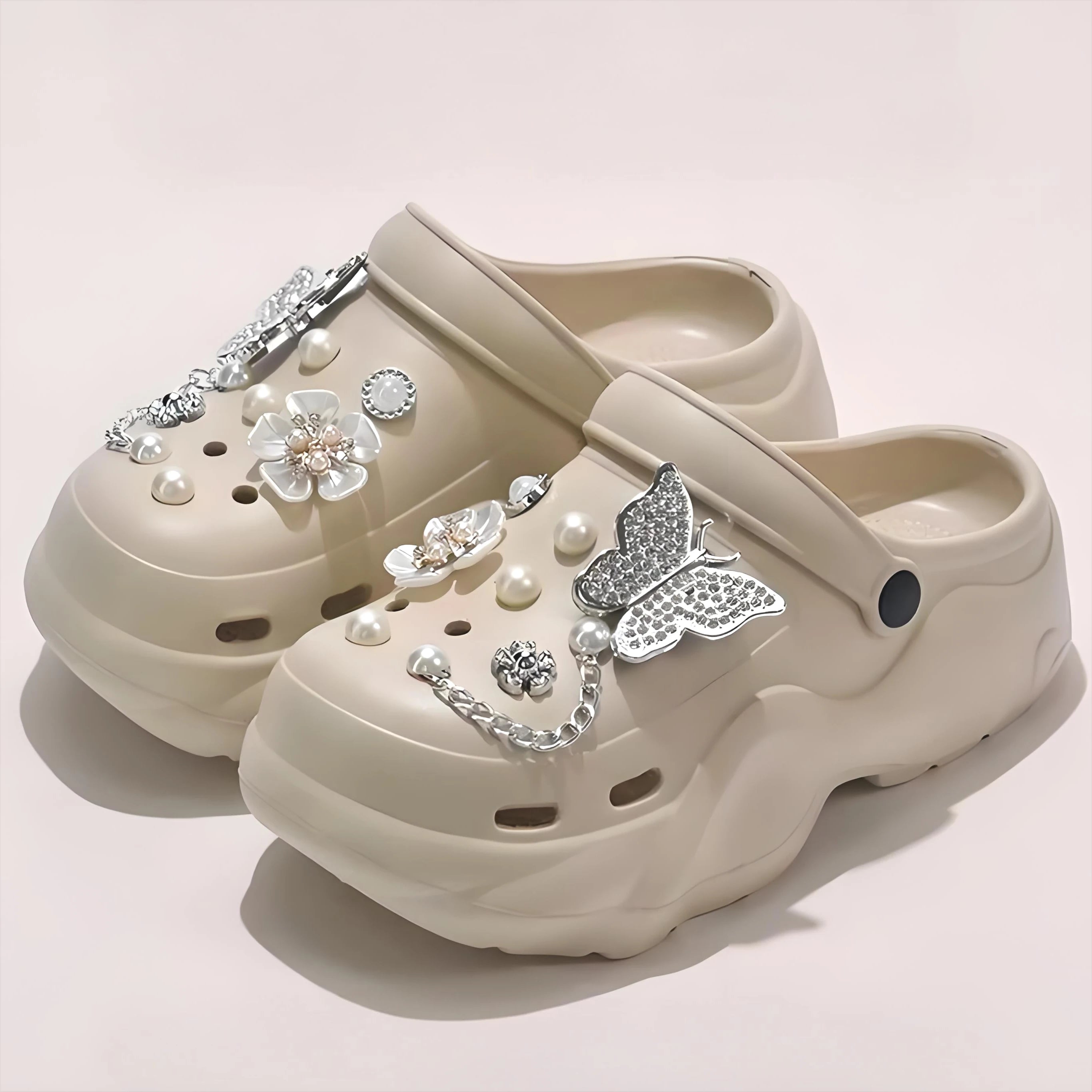 Women DIY Silver Chains Fashion Bear Decor Clogs Summer Sping Autumn Beach Sandals Cave Hole Garden Shoes For Students Girls New