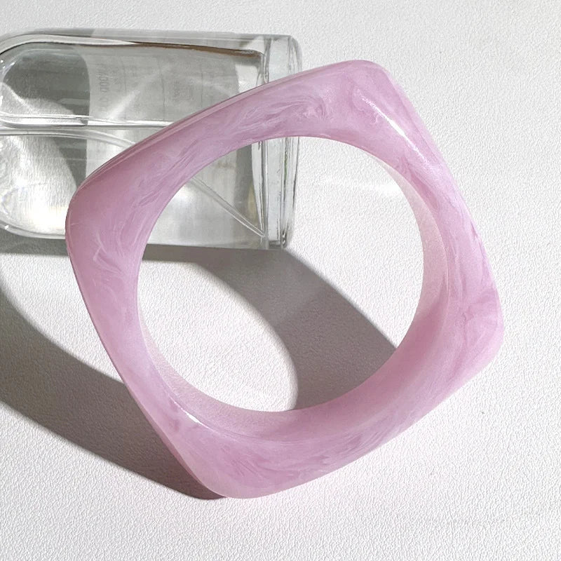 New Trend Acrylic Irregular Geometric Exaggerated Chunky Bangles for Women Resin Colorful Statement Charm Bracelet Jewelry Gifts