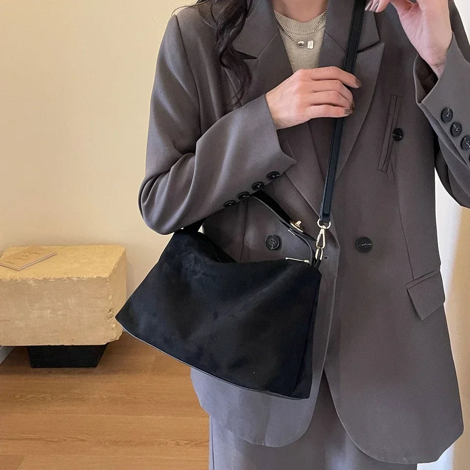 Large Capacity PU 2024 High Quality Shoulder Bag Zipper Solid Popular Fashion Handbag Soft Versatile Commuting Crossbody Bag