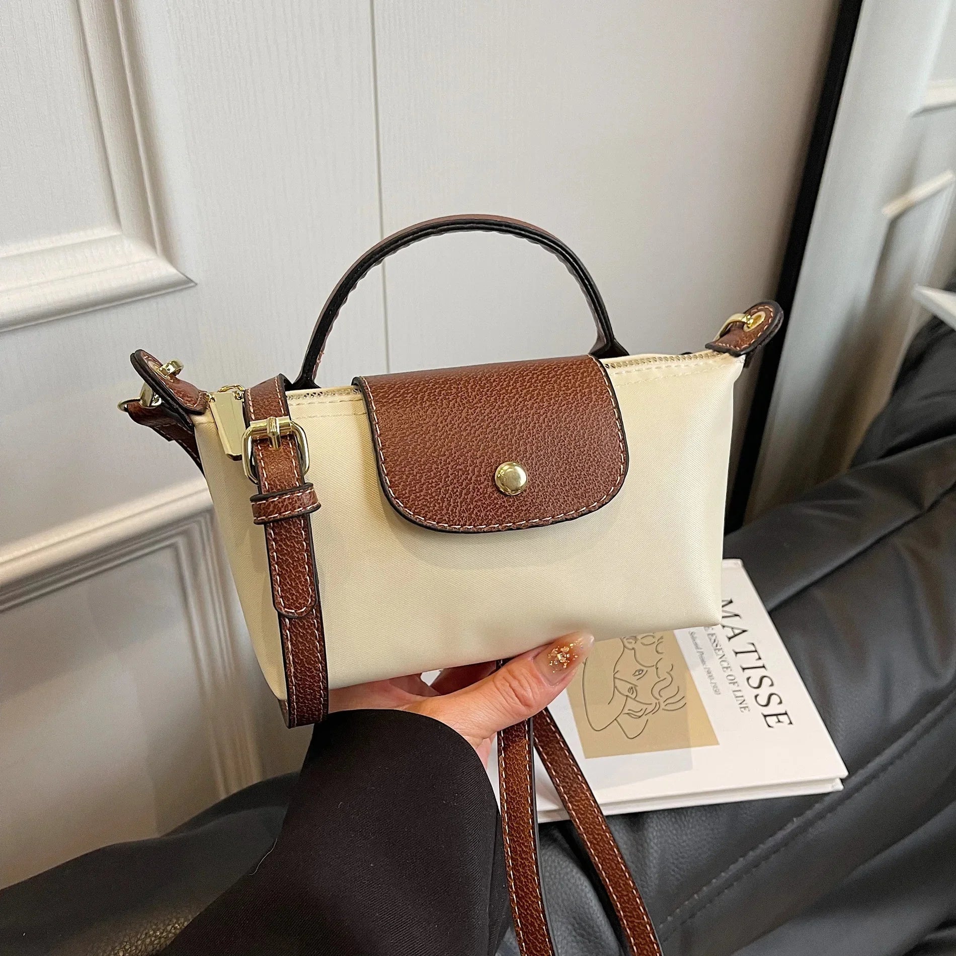 Retro Fashion Nylon Dumpling Bag Women's Crossbody Handbag Soft Polyester Lining Zipper Closure Shoulder Bag Handbag