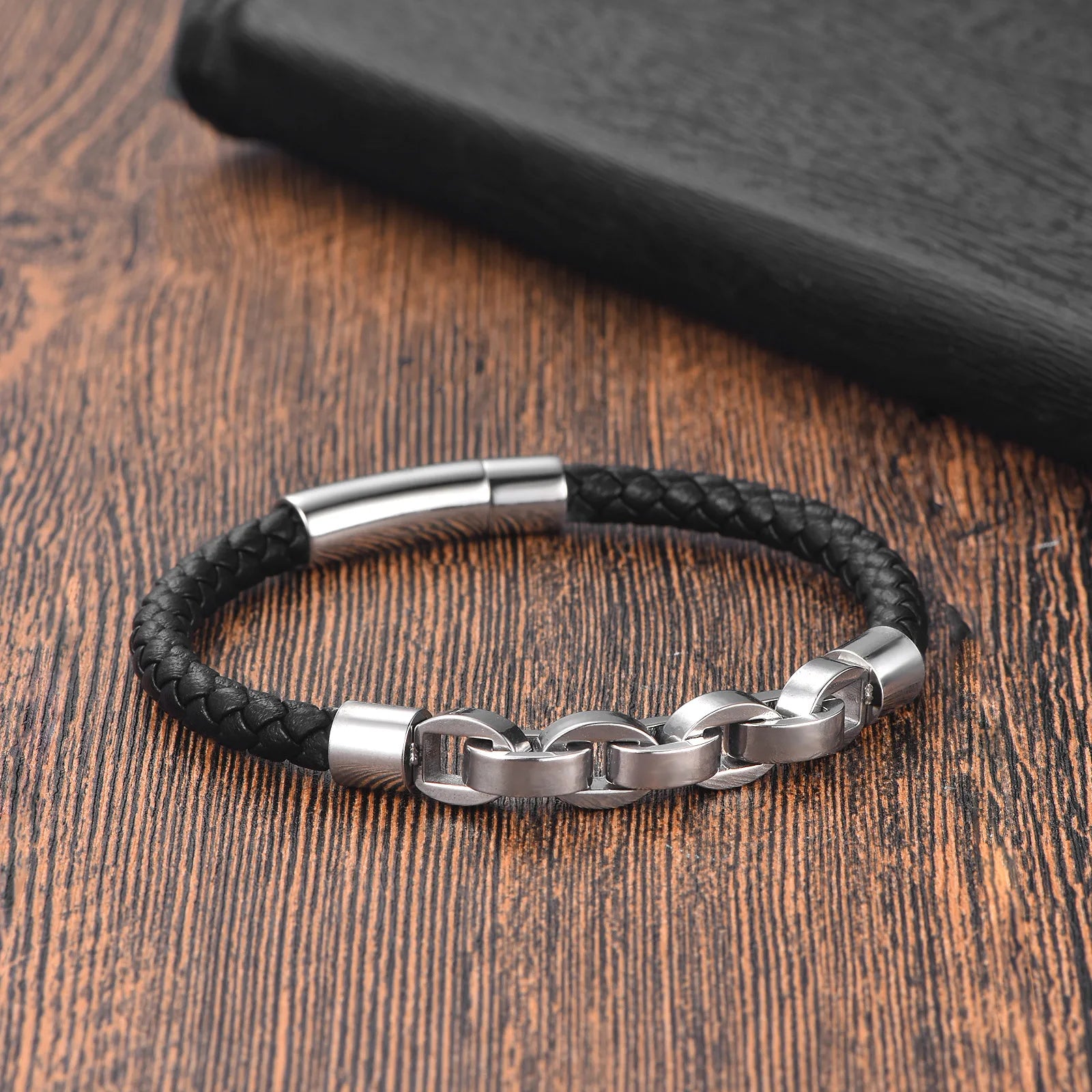 Leather Bracelet Infinity Shape Special Popular Pattern Men's Bracelet for Men Stainless Steel Jewelry Accessories Gift