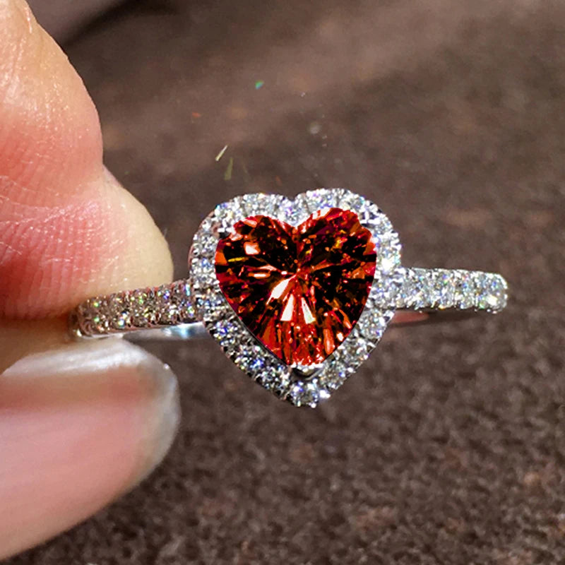 Huitan Luxury Heart Zirconia Finger Ring Female Wedding Band Multiple Colors Crystal Stone Accessories Lady Engagement Jewelry