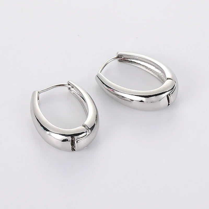 Dainty Tiny Layered Gold Plated Copper Metal Paved CZ Huggie Hoop Earrings for Women Girls Luxury Elegant Catilage Hoops Jewelry