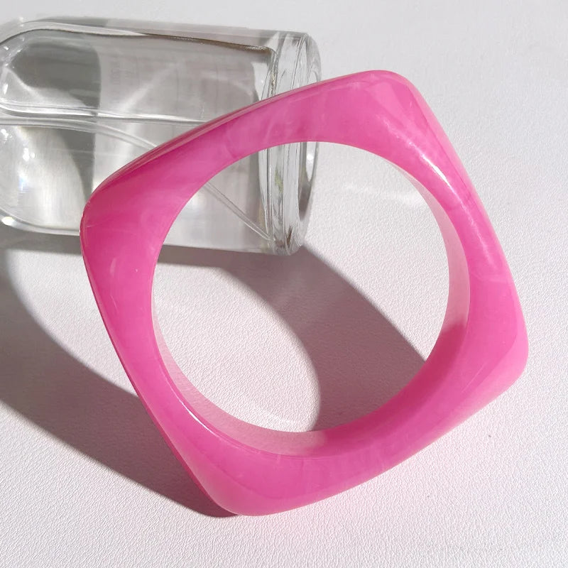 New Trend Acrylic Irregular Geometric Exaggerated Chunky Bangles for Women Resin Colorful Statement Charm Bracelet Jewelry Gifts