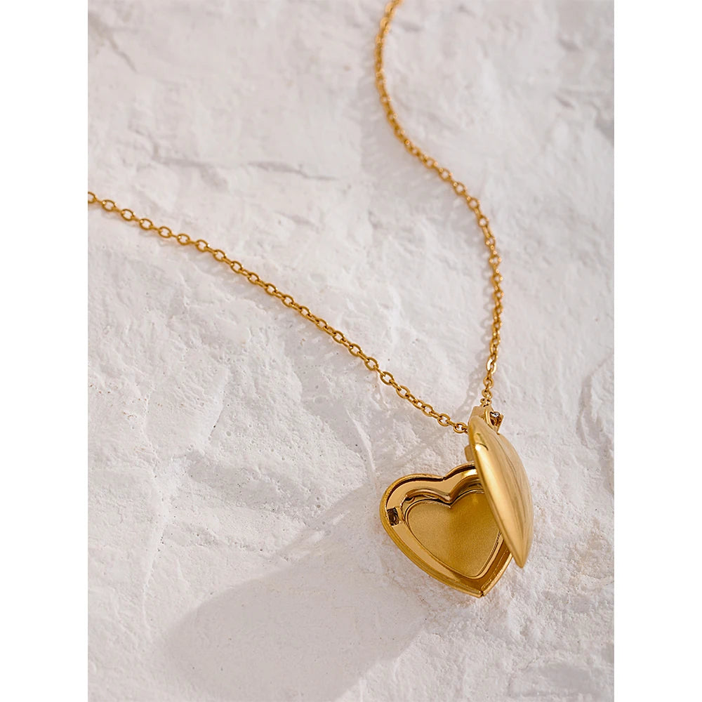 Yhpup Heart Stainless Steel Pendant Drop Necklace  Waterproof Friend Photo Picture Frame Locket Charm Necklace Jewelry Gift