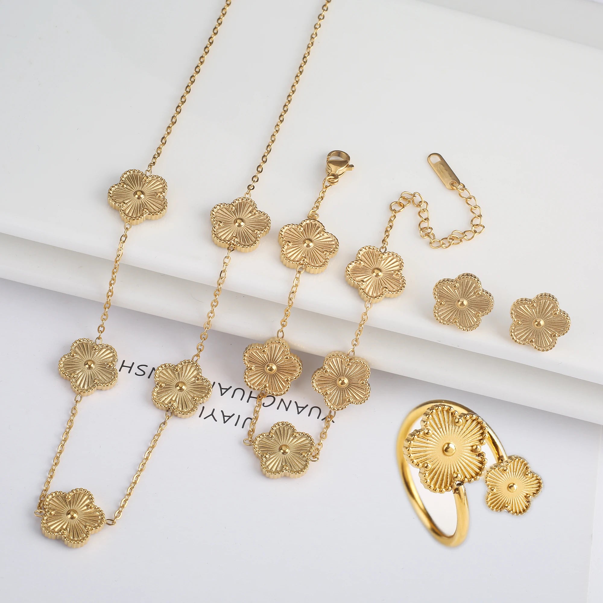 4pcs Bracelet Necklace Earrings Ring Stainless Steel Five Leaf Flower Jewelry Set Classic for Woman New Fashion Jewelry Clover