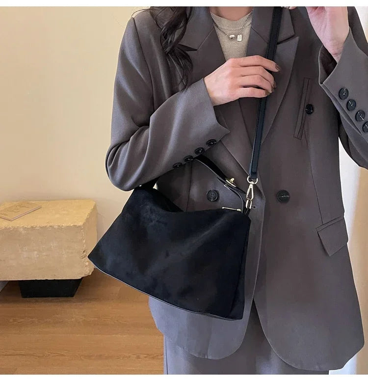 New Solid Color PU Zipper Women's Bag Suede Large Capacity Women's Shoulder Bag Fashion Versatile Casual Dual Purpose Handbag