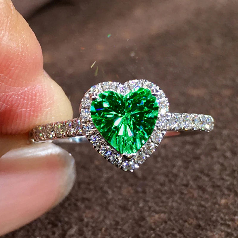Huitan Luxury Heart Zirconia Finger Ring Female Wedding Band Multiple Colors Crystal Stone Accessories Lady Engagement Jewelry
