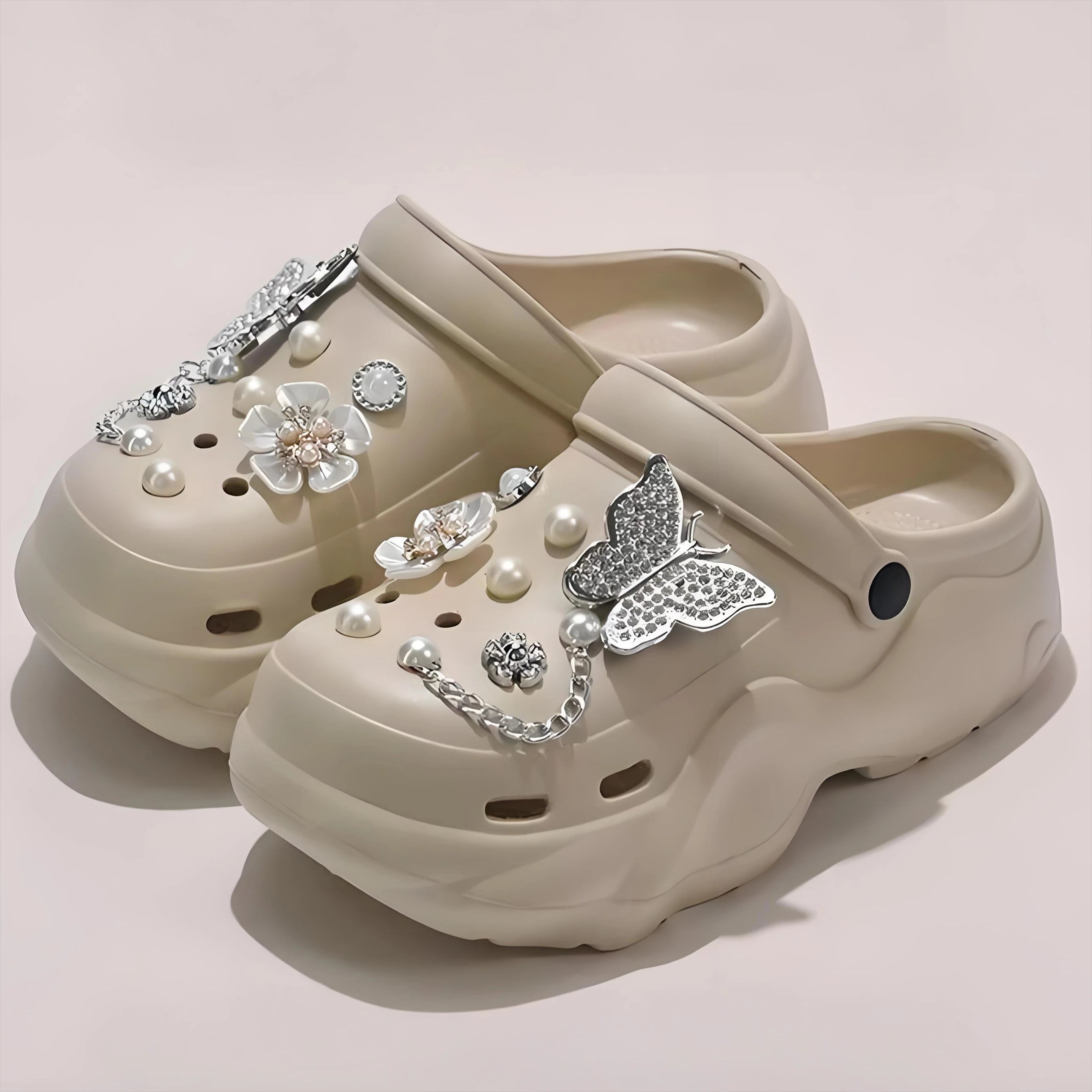 Women DIY Silver Chains Fashion Bear Decor Clogs Summer Sping Autumn Beach Sandals Cave Hole Garden Shoes For Students Girls New