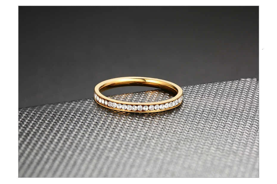 Vnox 2mm Bling CZ Stones Ring for Women Lady Gold Color Stainless Steel Shinny Crystal Finger Band Elegant Jewelry