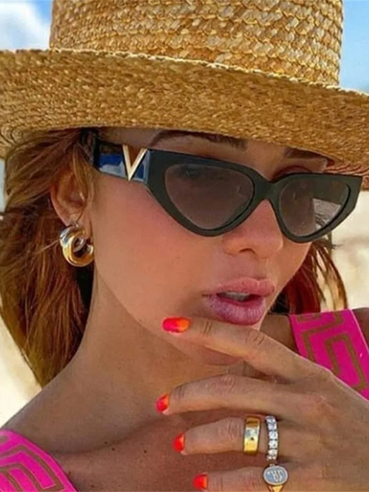 Luxury Vintage Cat Eye Sunglasses - Designer Fashion UV400 Women