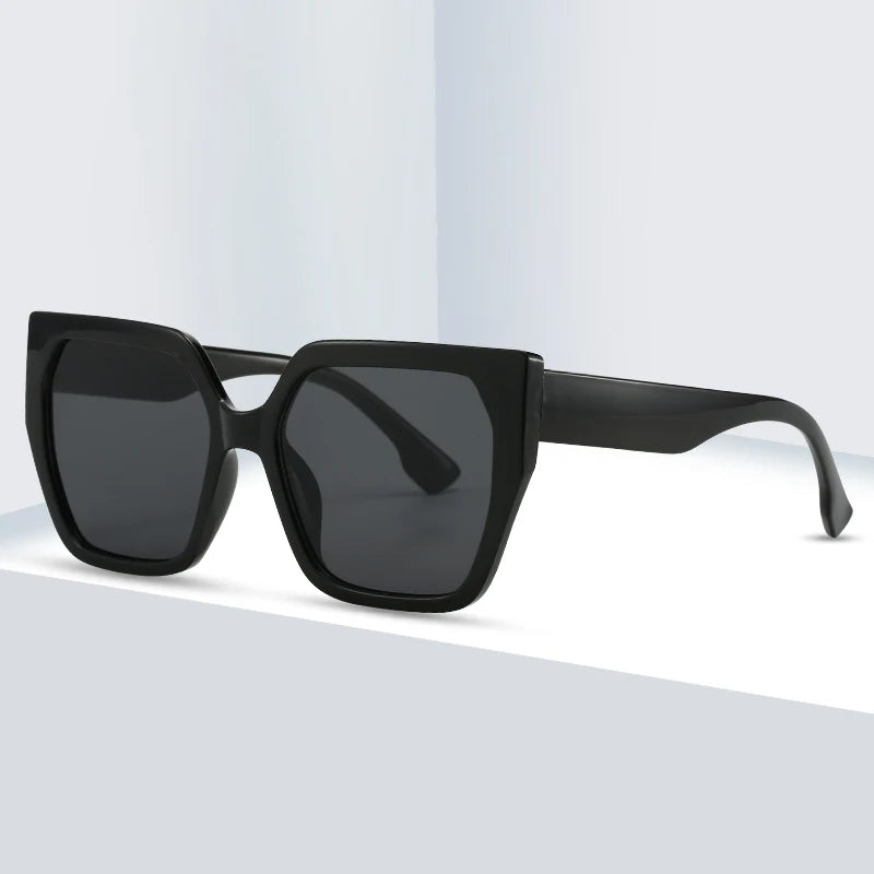 Vintage Square Fishing Sunglasses - Retro Unisex UV400 Black Eyewear