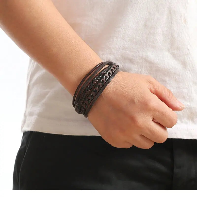 1PC Trendy Men's Accessories Alloy Magnetic Buckle Multi layer Retro Leather Rope Braided Bracelet Bracelet Fashion Dressing