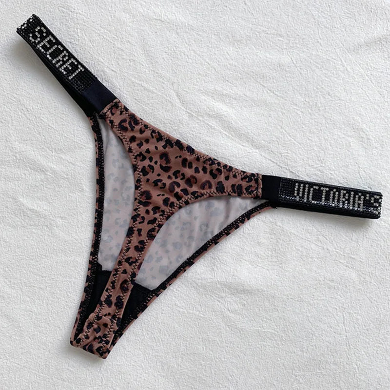 2024 New Women's Sexy Lace Panties Sheer Fashionable Breathable Seamless Patterned with Rhinestones Panties Thong Underwear