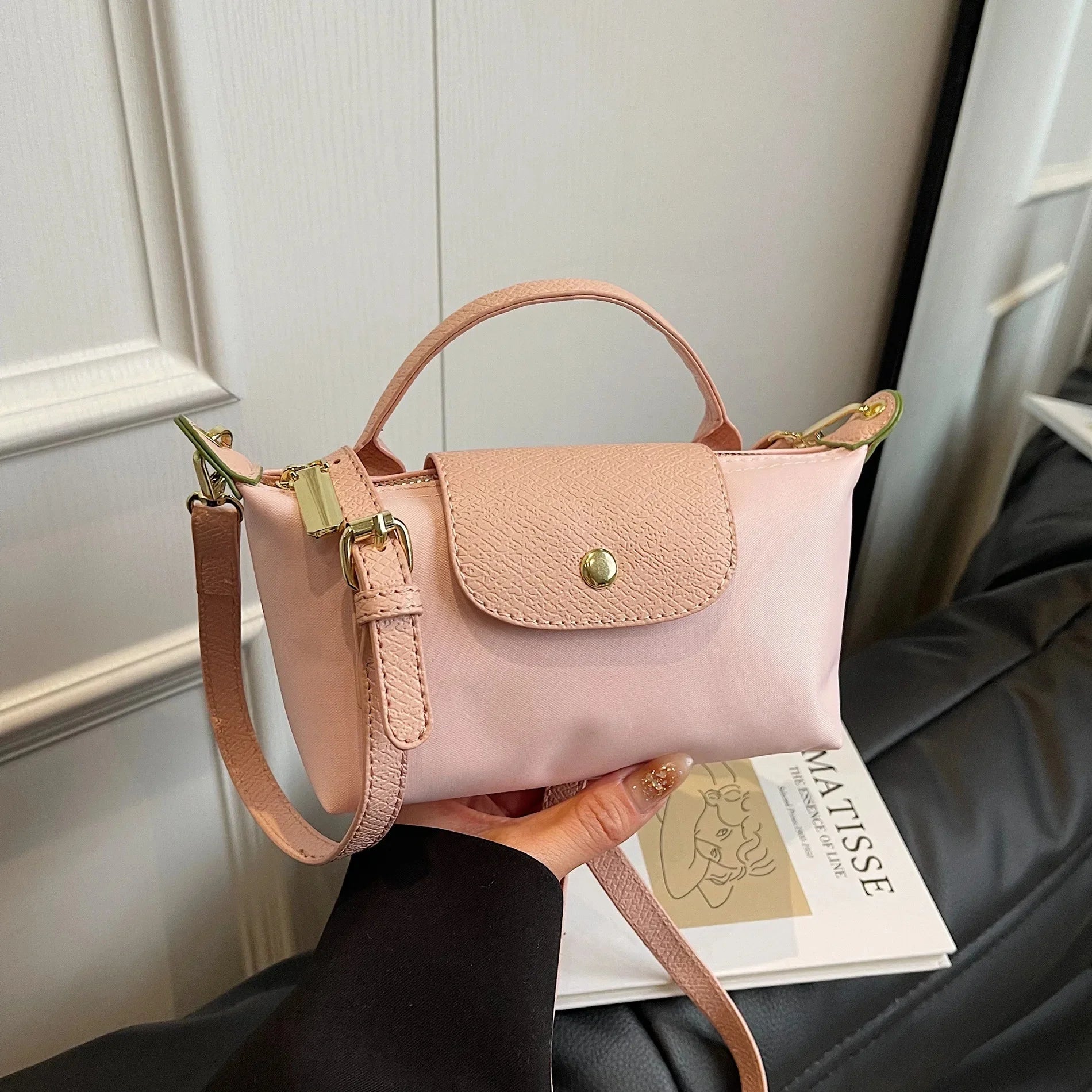 Retro Fashion Nylon Dumpling Bag Women's Crossbody Handbag Soft Polyester Lining Zipper Closure Shoulder Bag Handbag