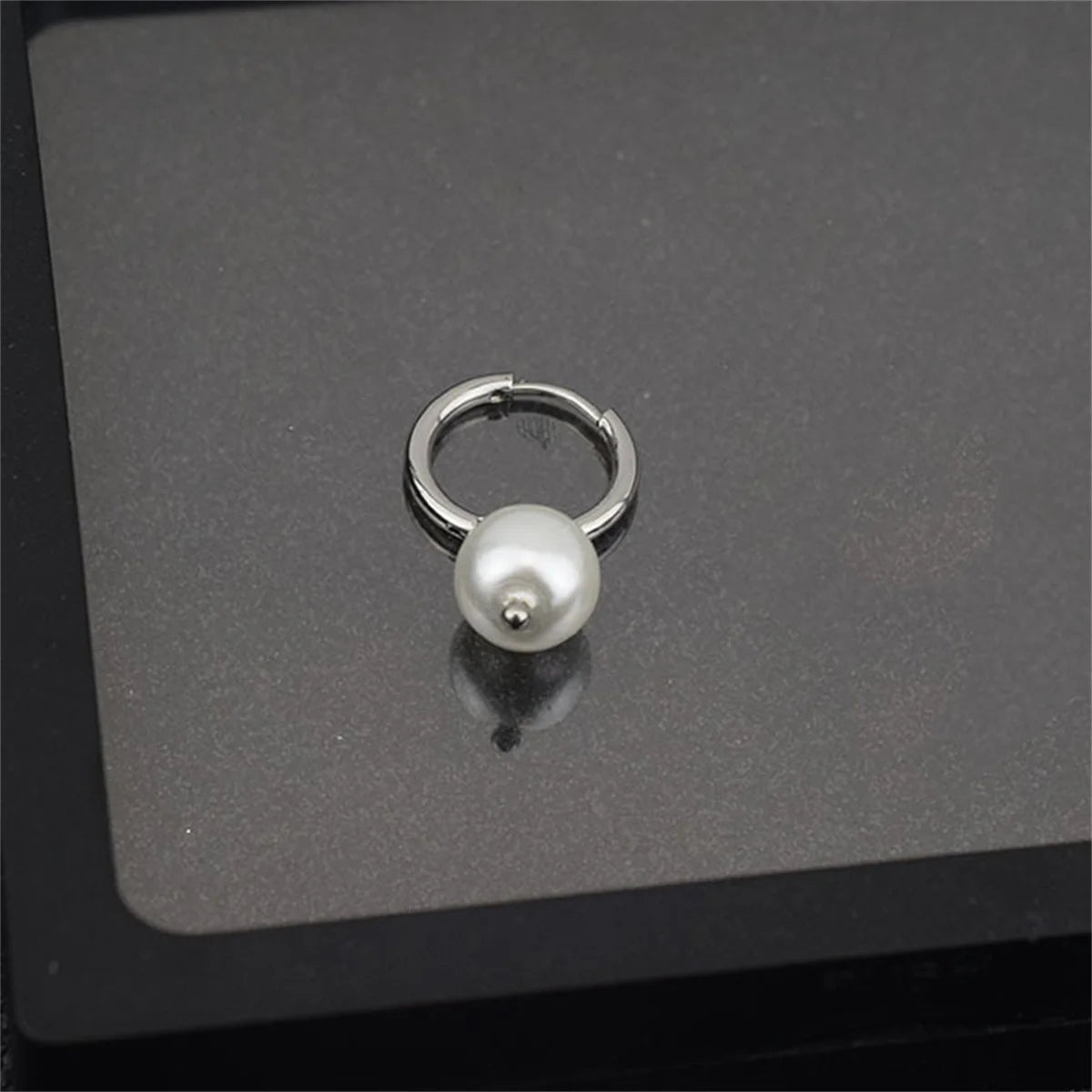 1PC Stainless Steel Imitation Pearl Beads Hoop Dangle Earrings For Men Women Vintage Punk Lightning Circle Earrings Jewelry Gift