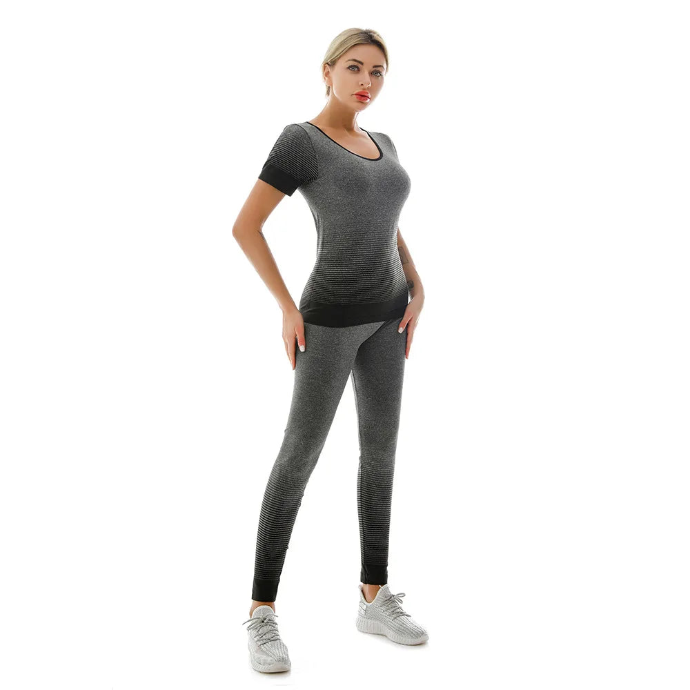 2 Piece Yoga Set - Gradual Changing Sports Bra & Leggings