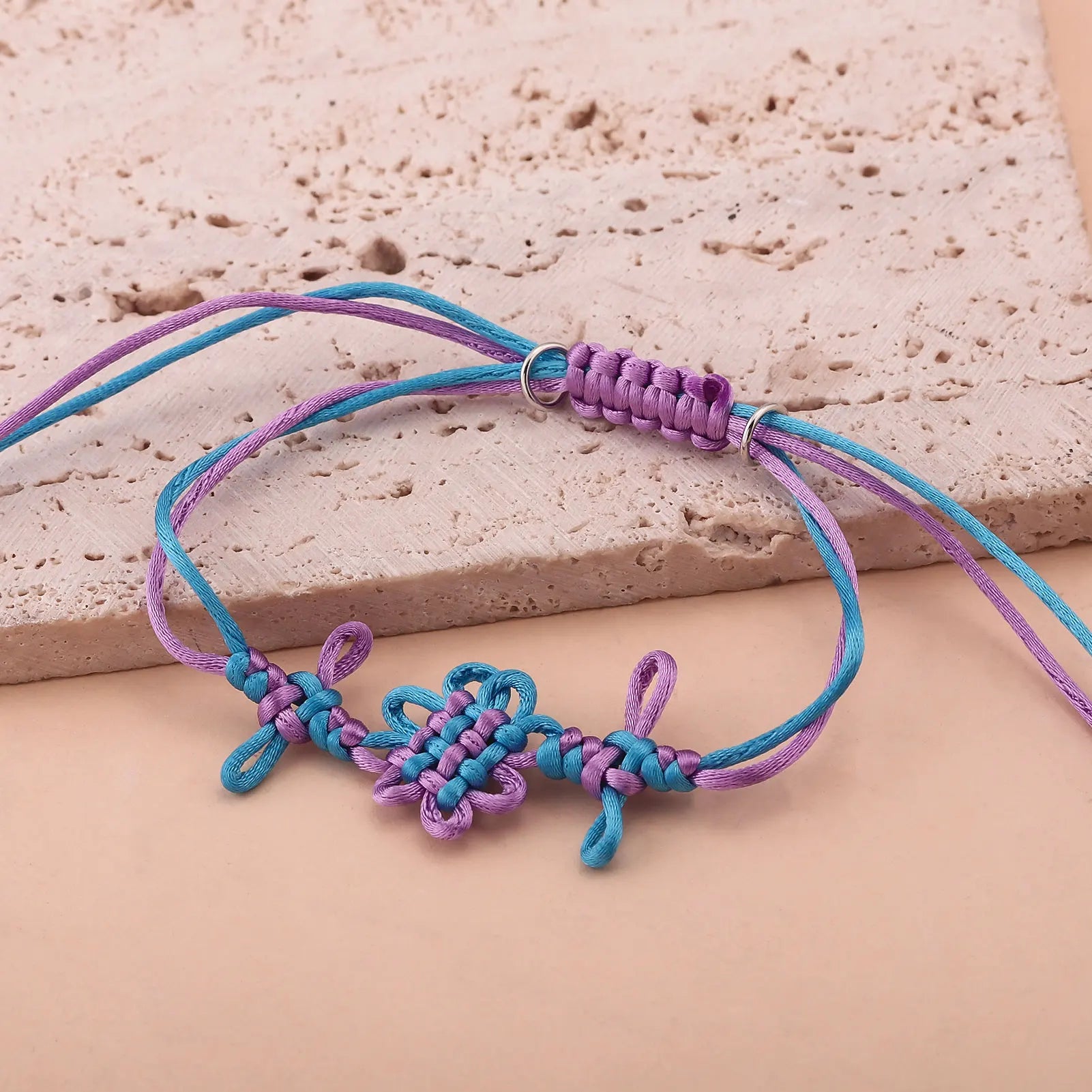 Anime KPop Demon Hunters HUNTR/X Rumi Bracelet Cosplay Props Chinese knot Bracelet Men Women Rope Pendant Jewelry Accessories