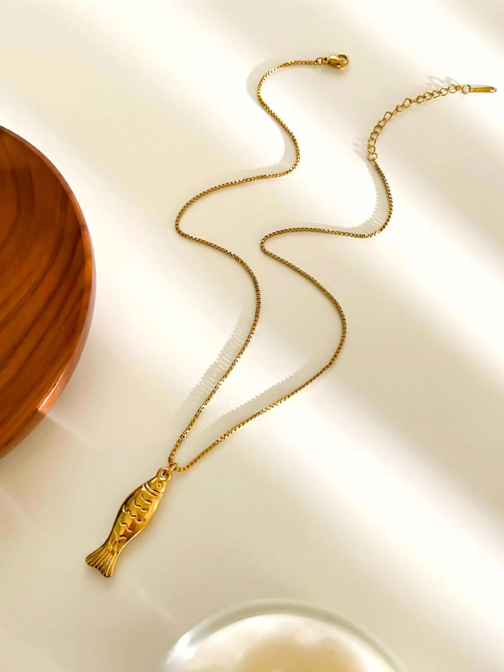 1/2pcs/Lot Cute Stainless Steel Gold Plated Small Fish Pendant Necklace for Women New Waterproof Beach Party Jewelry Summer Gift