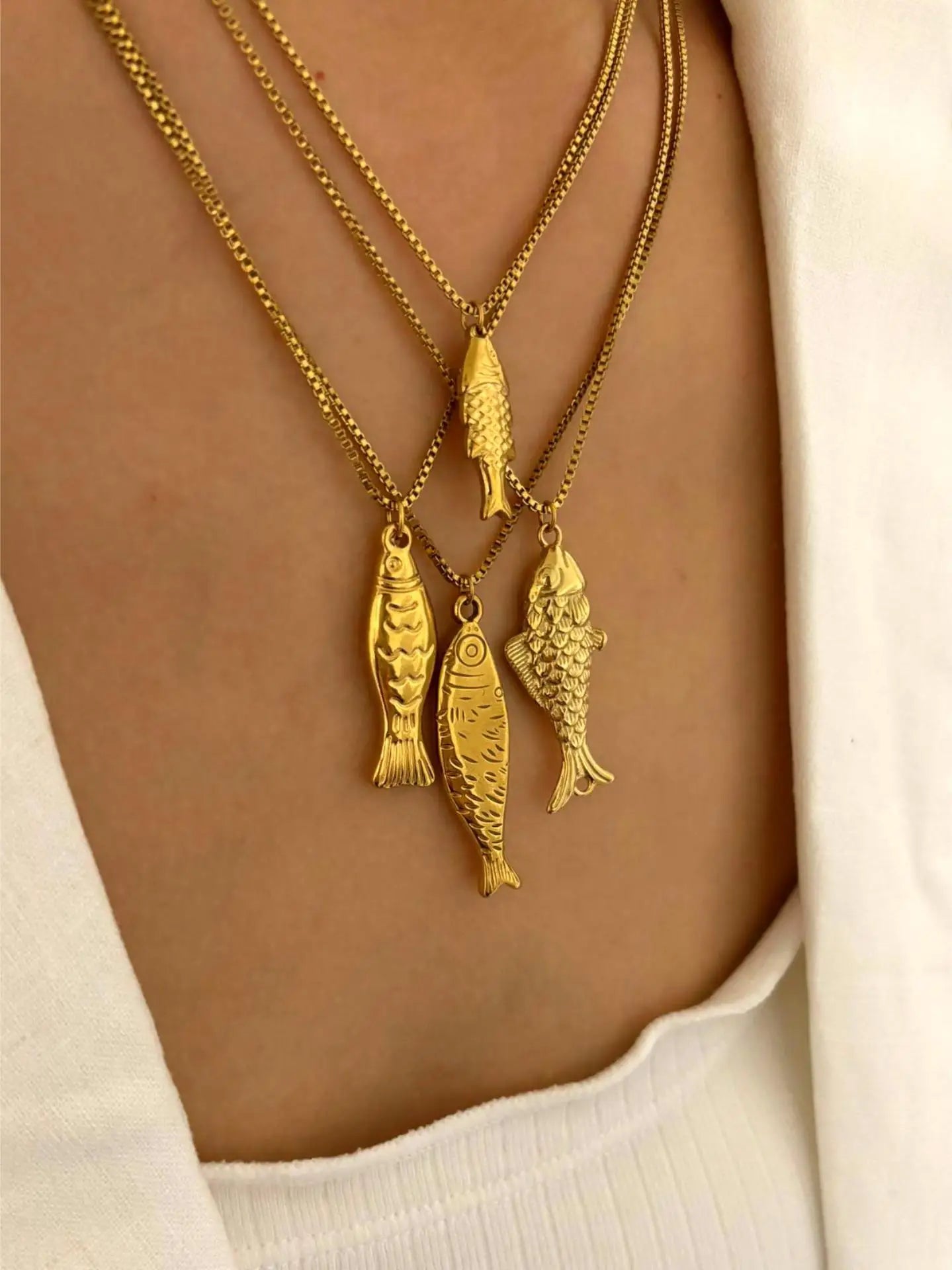 1/2pcs/Lot Cute Stainless Steel Gold Plated Small Fish Pendant Necklace for Women New Waterproof Beach Party Jewelry Summer Gift