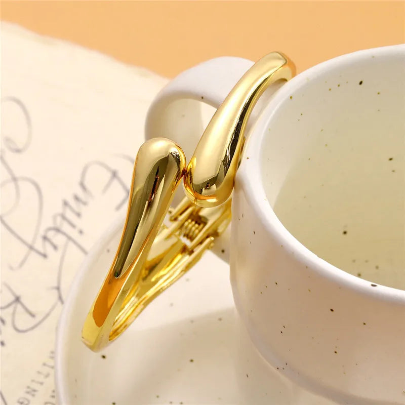 Wide Metal Bangle Ring for Women Gold and Silver Color Chunky Waterdrop Open Wrist Cuff Thick Irregular Twisted Bracelet Jewelry