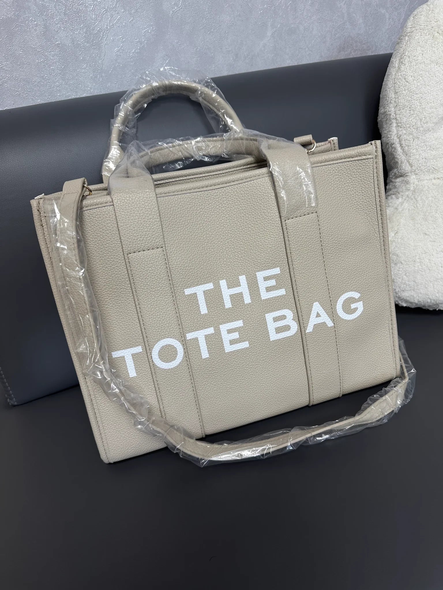 New Solid Color PU leather Women Tote bag Casual and large capacity High Quality handbag For women daily Commuter shoulder bag