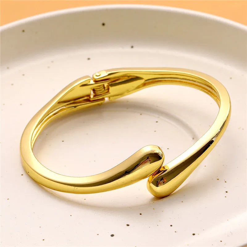Wide Metal Bangle Ring for Women Gold and Silver Color Chunky Waterdrop Open Wrist Cuff Thick Irregular Twisted Bracelet Jewelry
